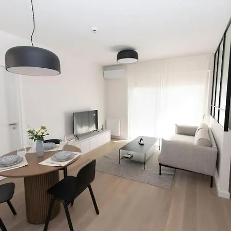 Modern Close To Center * Athens